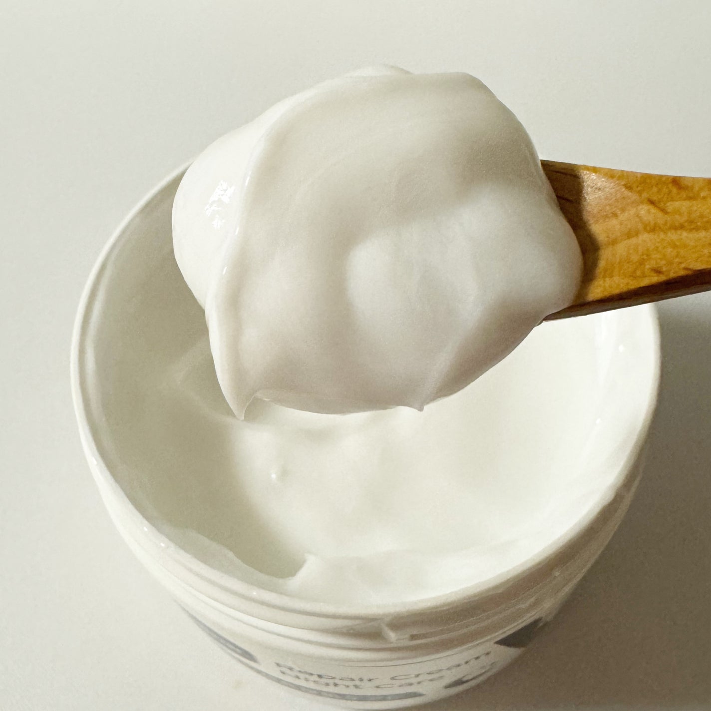 ヴァセリンリペアクリームナイトケア/ヴァセリン/ボディクリームを使ったクチコミ(2枚目)