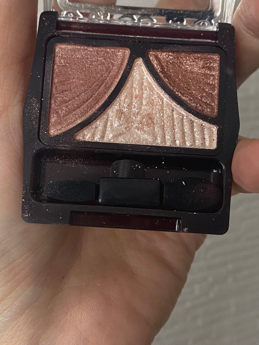 ジューシーピュアアイズ/キャンメイク/アイシャドウパレットを使ったクチコミ(3枚目)