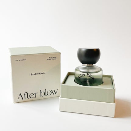 Eau  De Perfume TENDER WOOD /After blow/香水(レディース)を使ったクチコミ(3枚目)