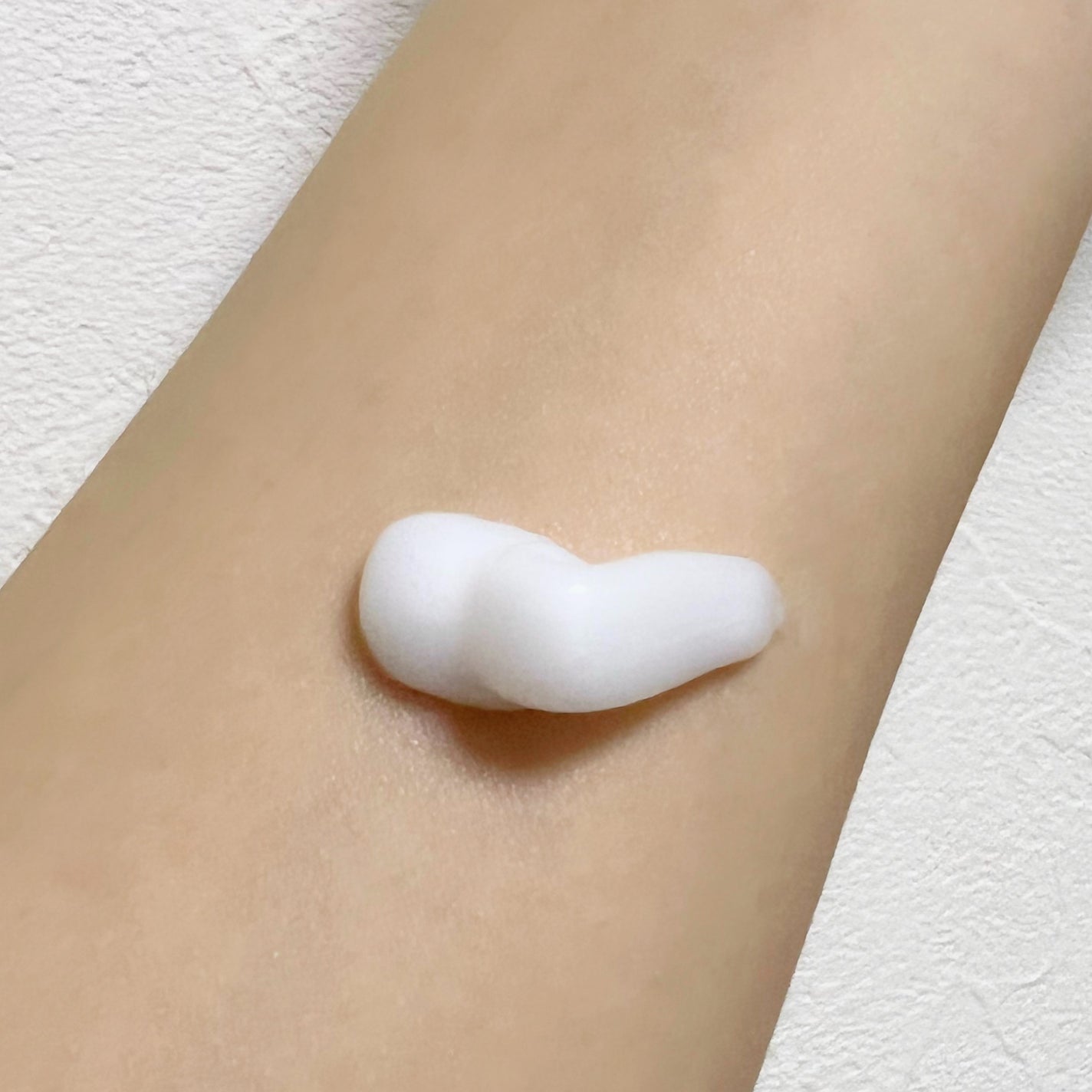 メディケイティッド センシティブケア ボディローション 美肌ケア【医薬部外品】/ヴァセリン/ボディローションを使ったクチコミ(2枚目)