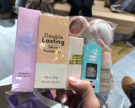 ラッキーバッグ ライフ・イズ・スィート (福袋 2019)/ETUDE/メイクアップキットを使ったクチコミ(1枚目)