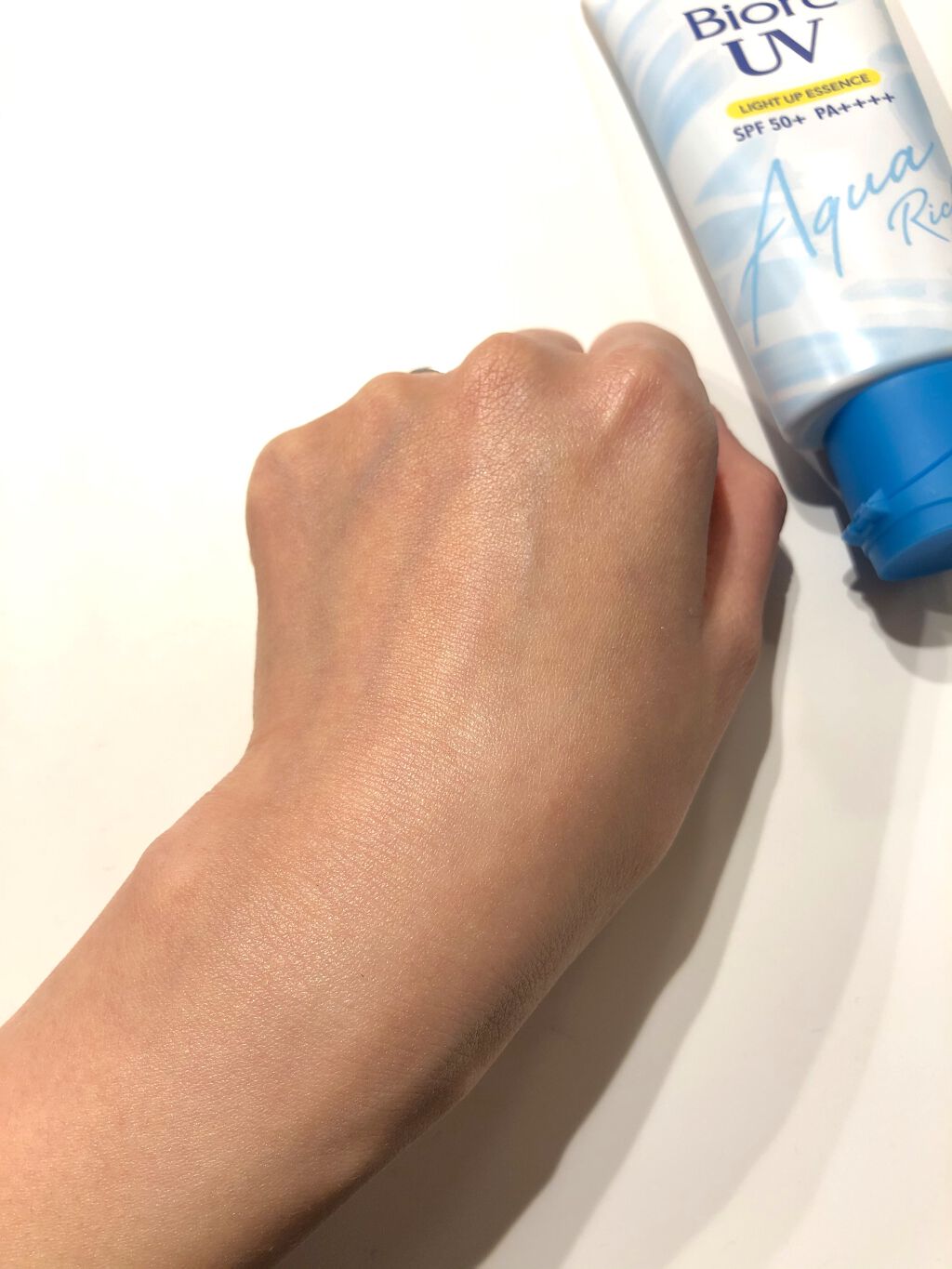 ビオレUV アクアリッチ ライトアップエッセンス/ビオレ/日焼け止めクリームを使ったクチコミ(4枚目)