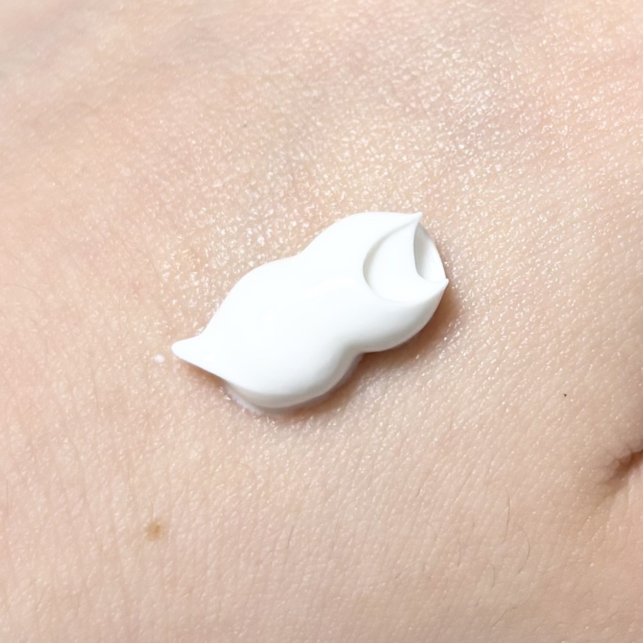 シカプラスト リペアクリーム B5+	/ラ ロッシュ ポゼ/フェイスクリームを使ったクチコミ（2枚目）