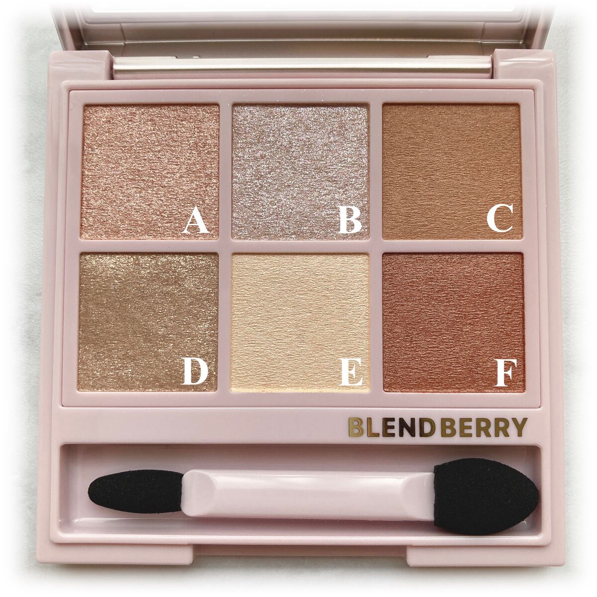 オーラクリエイション/BLEND BERRY/アイシャドウパレットを使ったクチコミ(2枚目)