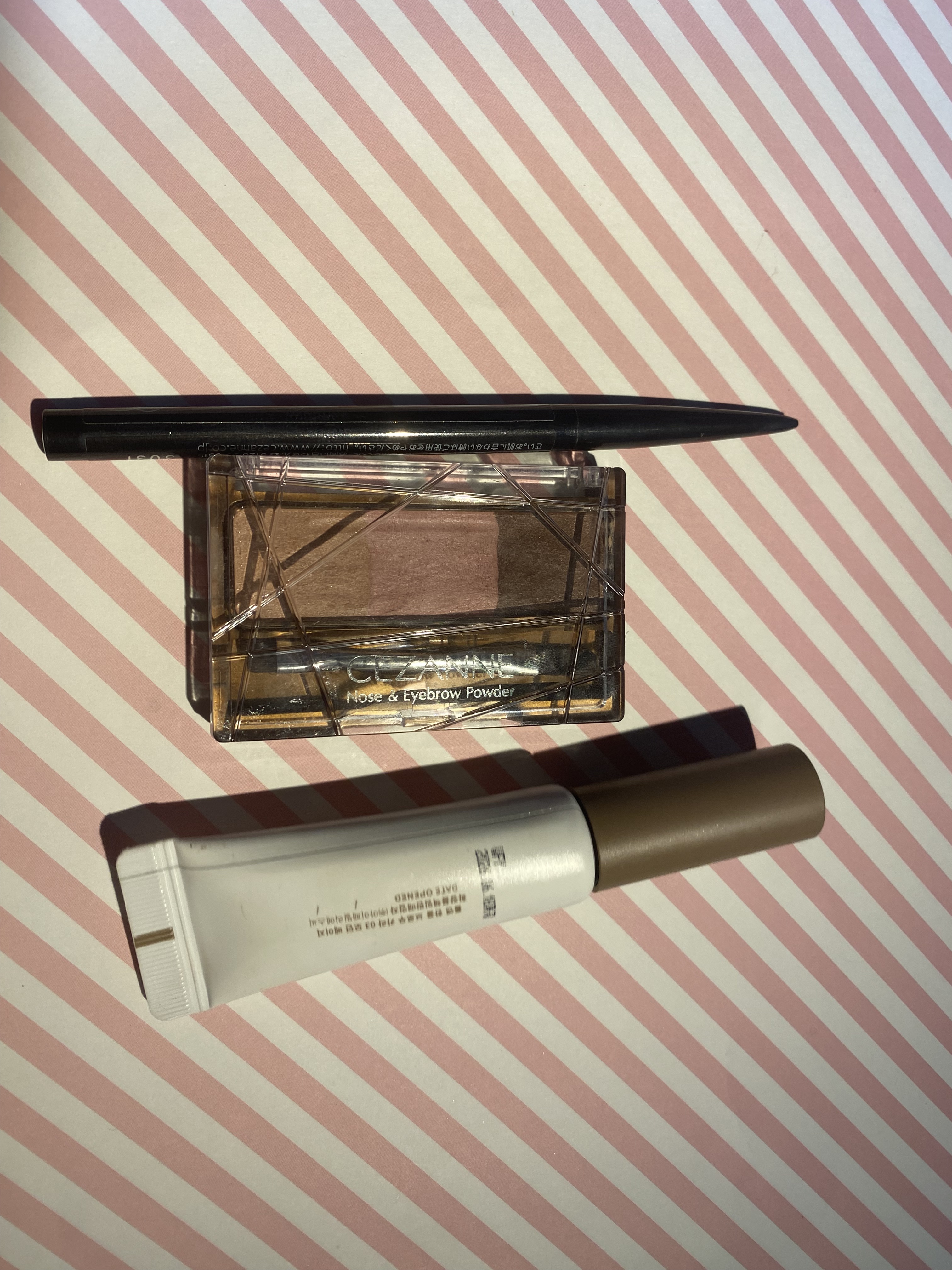ノーズ＆アイブロウパウダー/CEZANNE/パウダーアイブロウを使ったクチコミ（1枚目）