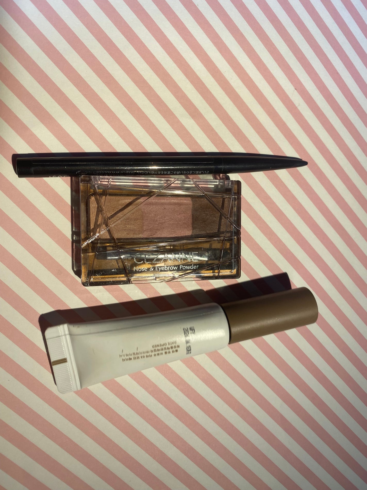 ノーズ&アイブロウパウダー/CEZANNE/パウダーアイブロウを使ったクチコミ(1枚目)