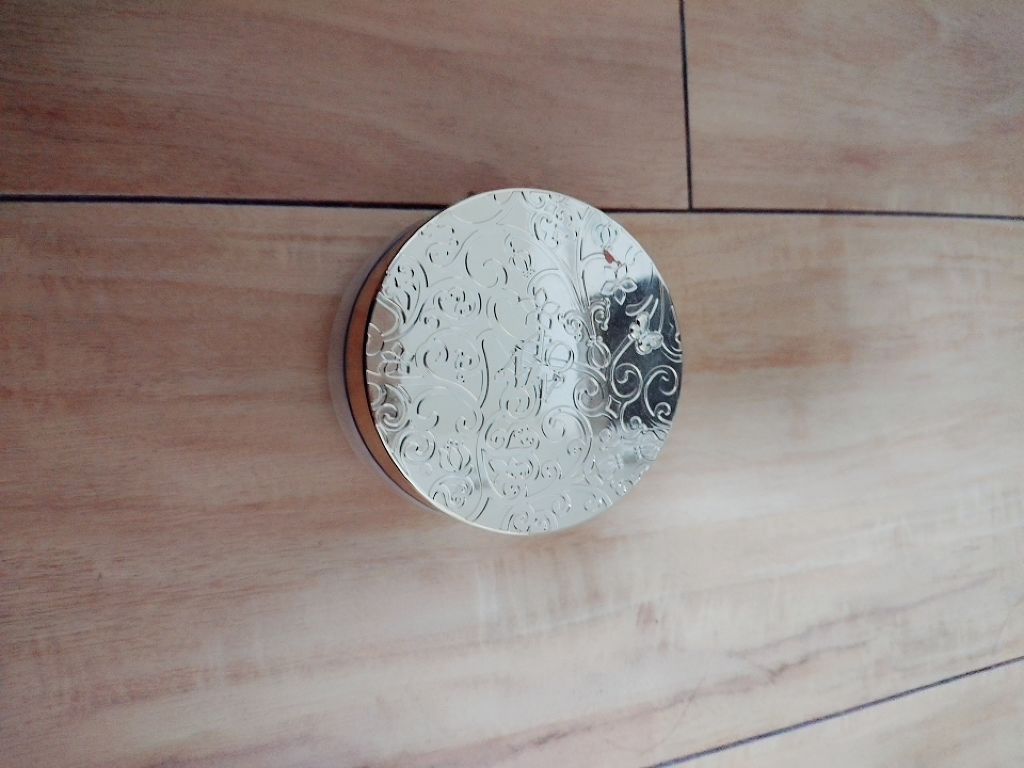 AQ MW フェイスパウダー/DECORTÉ/ルースパウダーを使ったクチコミ(1枚目)