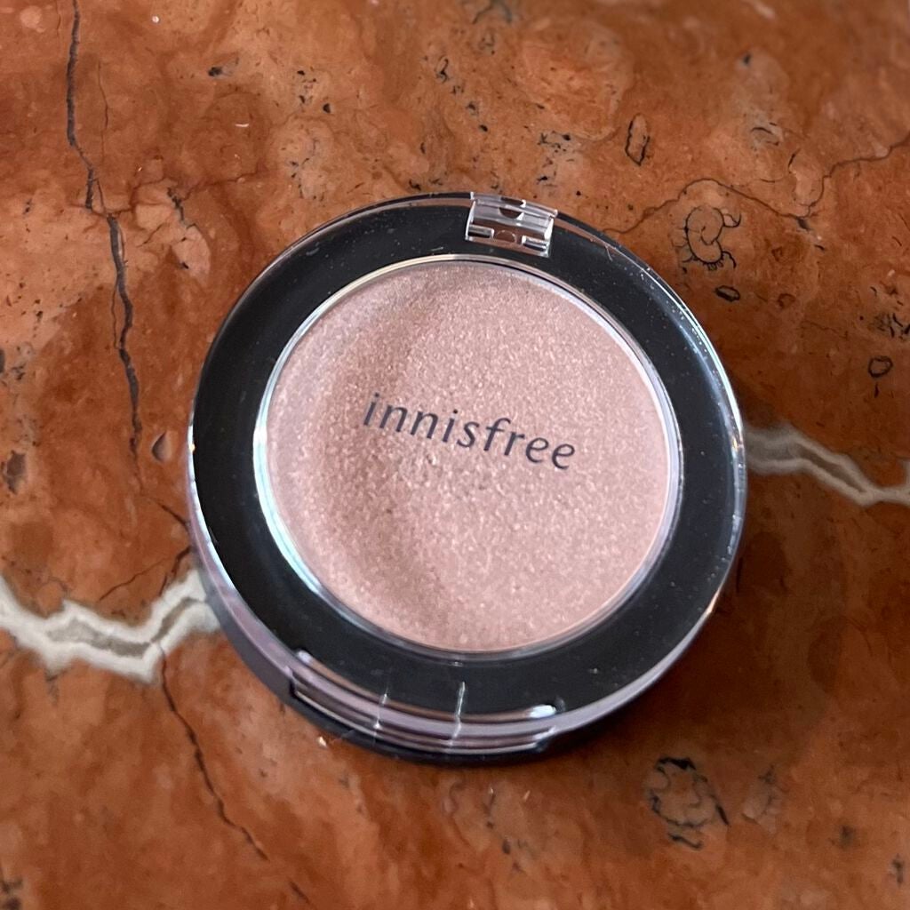 オーロラシマー ハイライター/innisfree/パウダーハイライトを使ったクチコミ(1枚目)