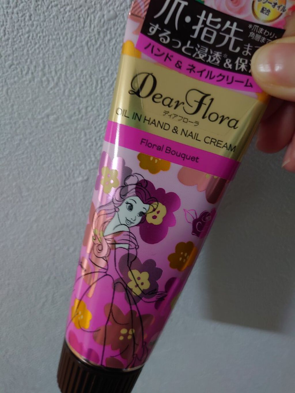 ディアフローラ オイルイン ハンド＆ネイルクリーム フローラルブーケ/マンダム/ハンドクリームを使ったクチコミ（1枚目）