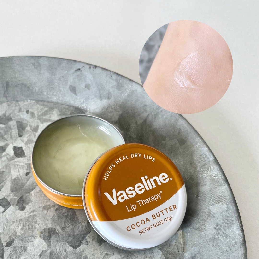 ヴァセリン リップ モイストシャイン オリジナル/ヴァセリン/リップバームを使ったクチコミ（2枚目）