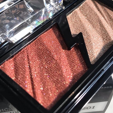 エレクトリックショックアイズ /KATE/アイシャドウパレットを使ったクチコミ(6枚目)