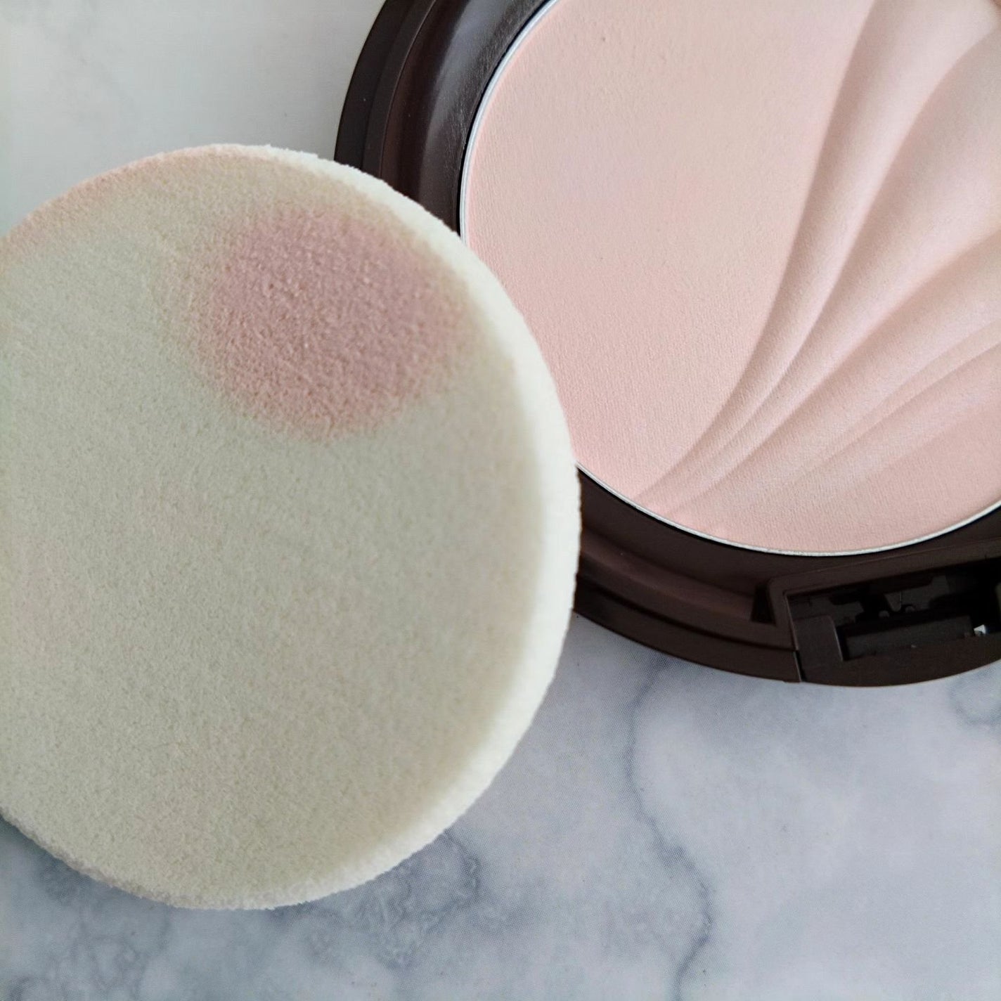 フェイスアップ プレストパウダー SPF23 / PA++/COVERMARK/プレストパウダーを使ったクチコミ(4枚目)