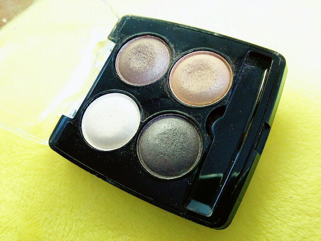 カラフルアイシャドウ/DAISO/アイシャドウパレットを使ったクチコミ(3枚目)