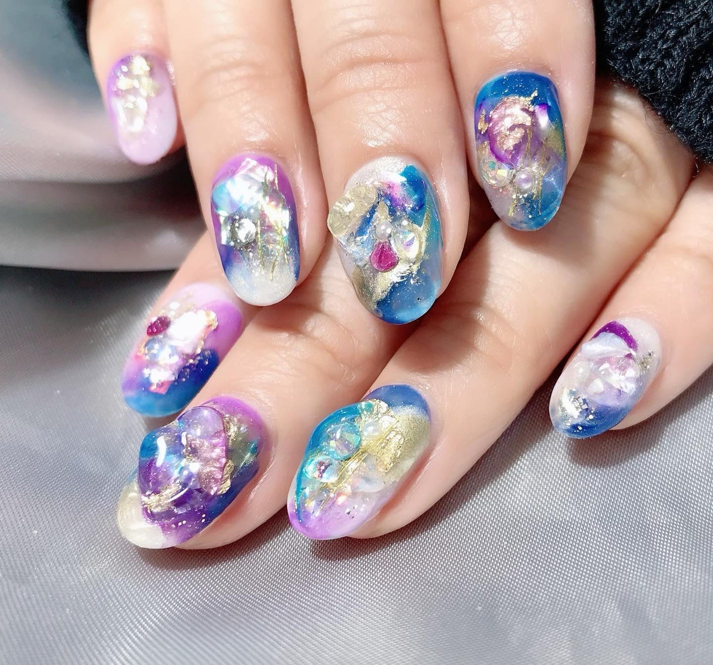 なかやまちえこ on LIPS 「和ネイル🗻⠀⠀(デザインイメージはお伝えいただいて🙏)⠀@al..」(1枚目)