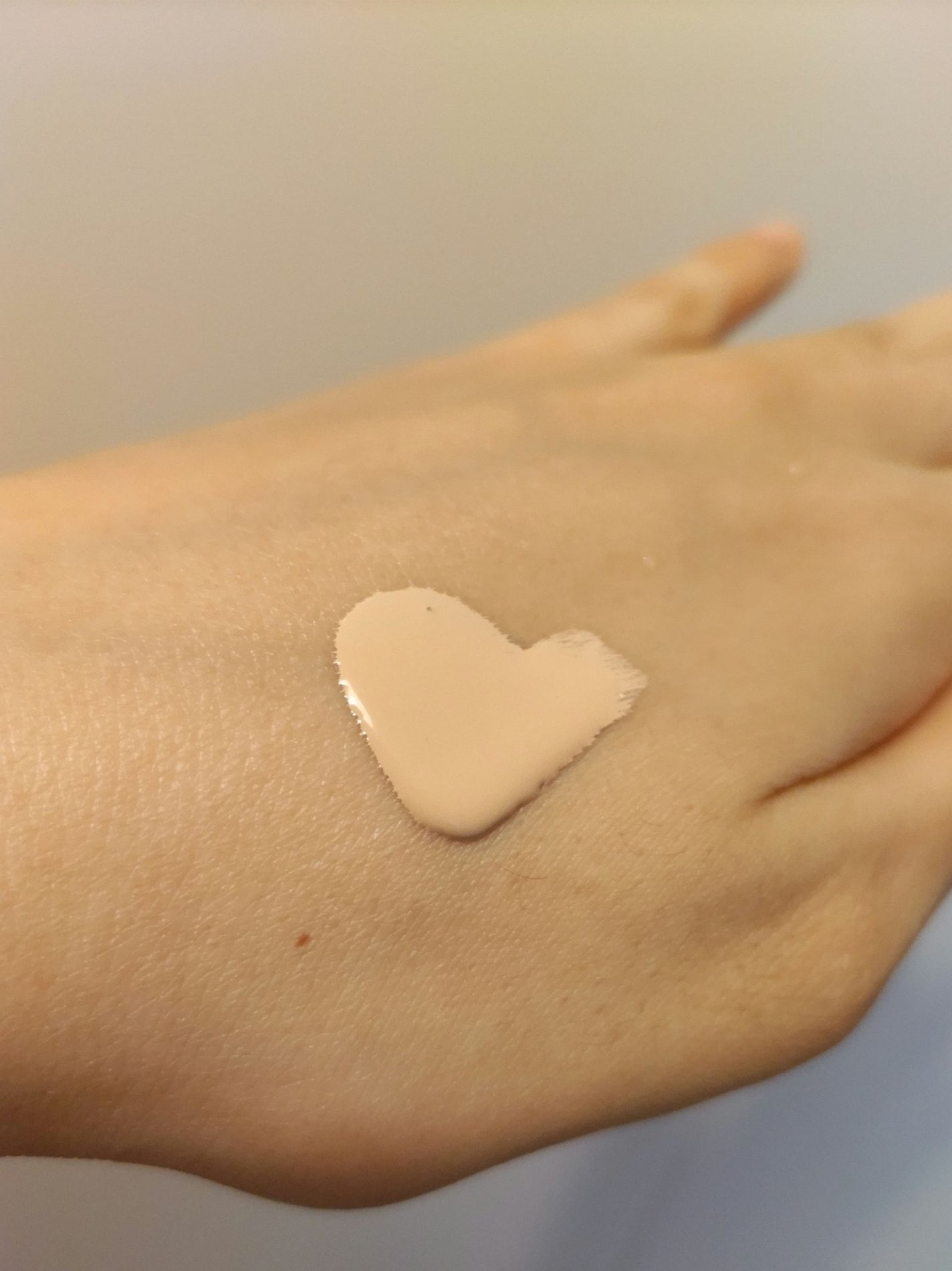 ゼン ウェア グロウ/DECORTÉ/リキッドファンデーションを使ったクチコミ(3枚目)