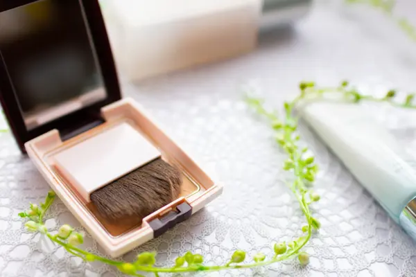 【本日更新】40代向けパウダーファンデーションのおすすめ人気ランキング$product_count選。肌が綺麗に見える商品を厳選【$year年】の画像