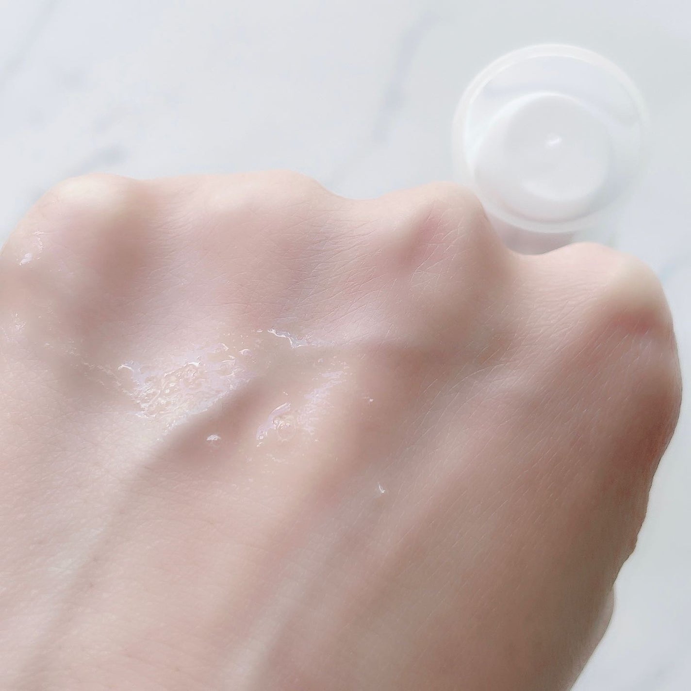 フェミモア デリケートデオドラントミスト リフレッシュローズの香り/フェミモア/その他生理用品を使ったクチコミ(5枚目)