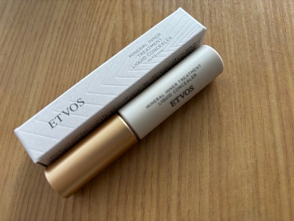 ミネラルインナートリートメントリキッドコンシーラー ライトベージュ/エトヴォス/リキッドコンシーラーの画像