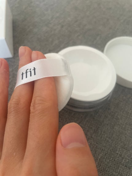 トランスルーセントセットフィニッシングパウダー/TFIT/ルースパウダーを使ったクチコミ(2枚目)
