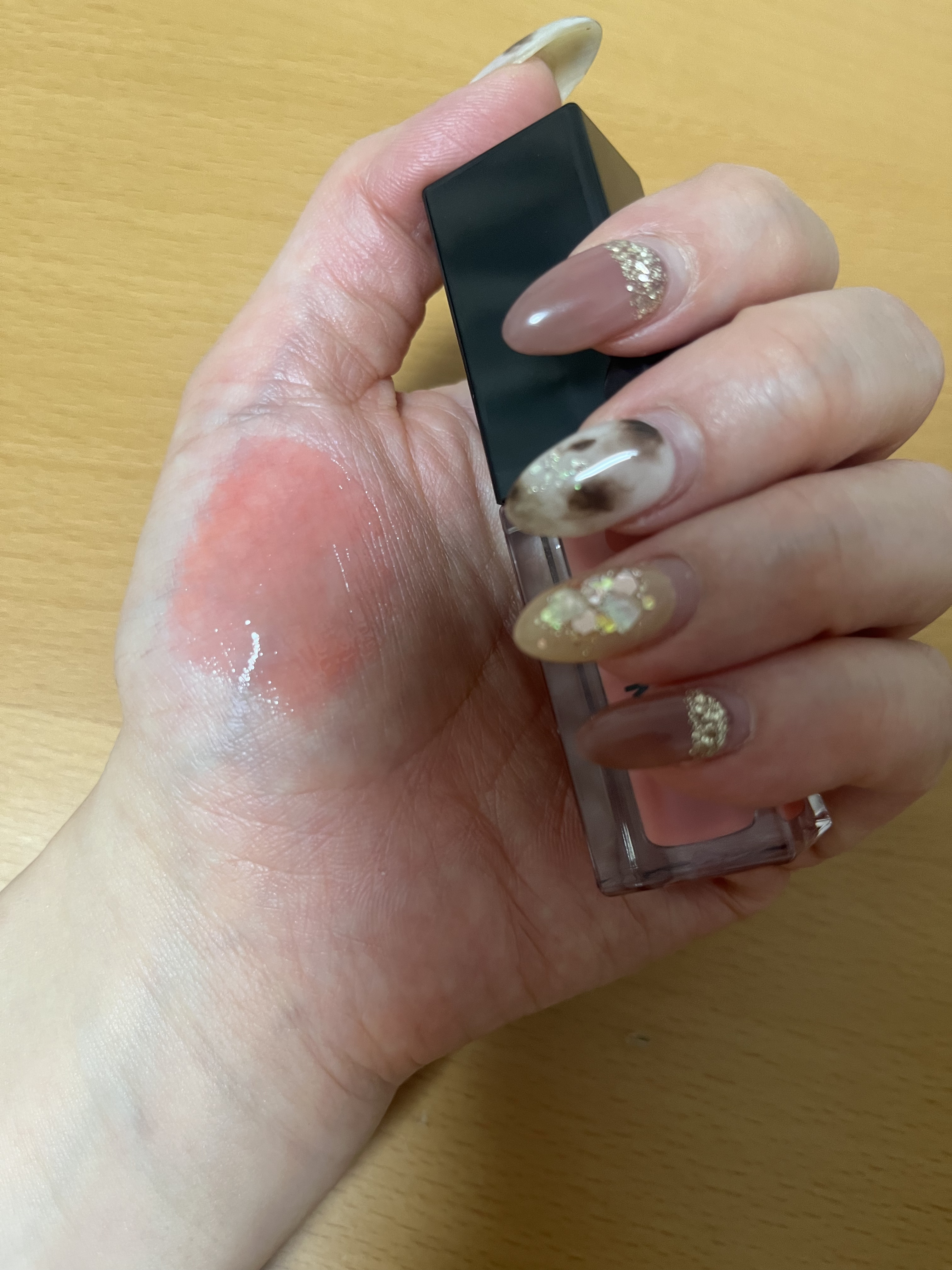 ブルーミングリップグロウ/CAROME./口紅を使ったクチコミ（3枚目）