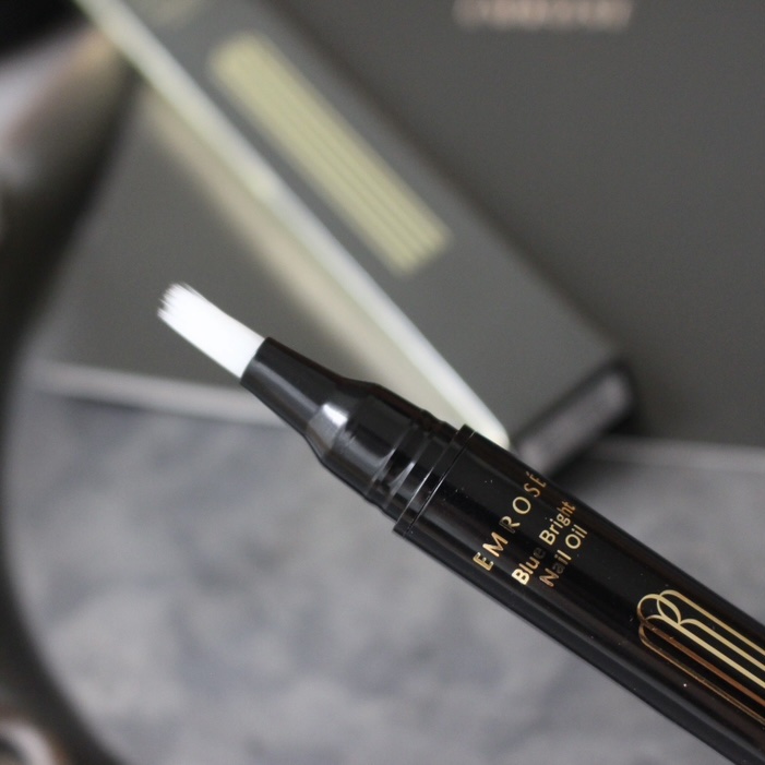 ブルーブライトネイルオイル/EMROSÉ/ネイルオイル・トリートメントを使ったクチコミ（2枚目）