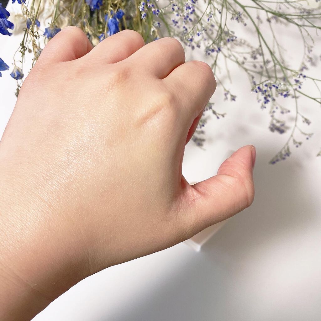 プロテクティング ファンデーション プライマー /PAUL & JOE BEAUTE/化粧下地を使ったクチコミ(4枚目)