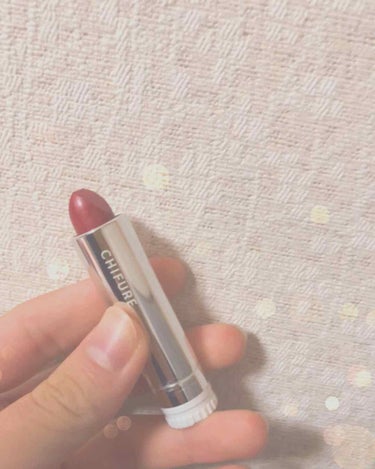 ちふれの口紅💄💕
ずっと気になってた517番を買ってみました。
・
・
発色はすごく良かったです👍
大人っぽい色味ですが、女子高生でも似合うと思いました。
・
・
しかし、残念な点としては、
すぐ落ちて