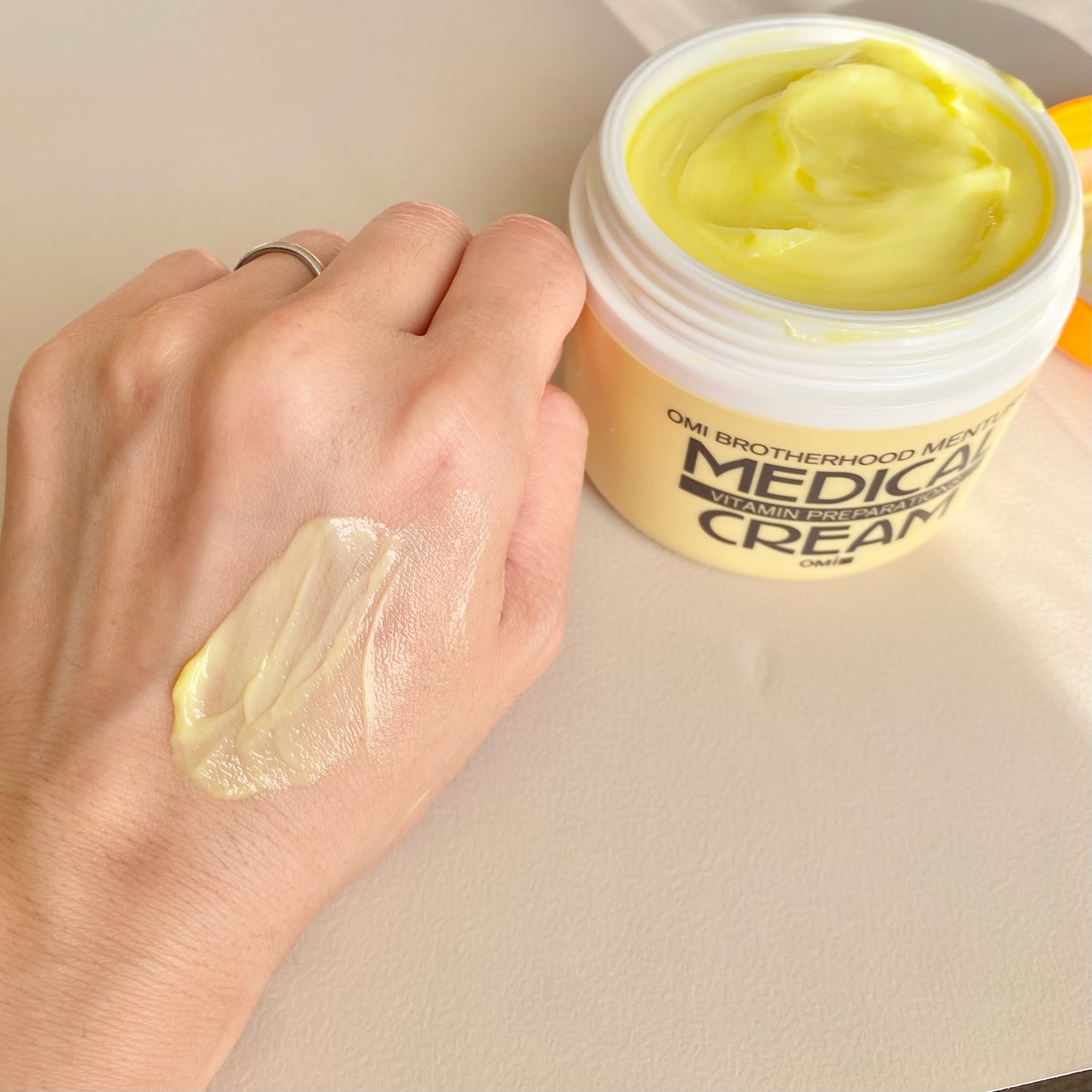 メディカルクリームG(薬用クリームG)/メンターム/ハンドクリームを使ったクチコミ(3枚目)
