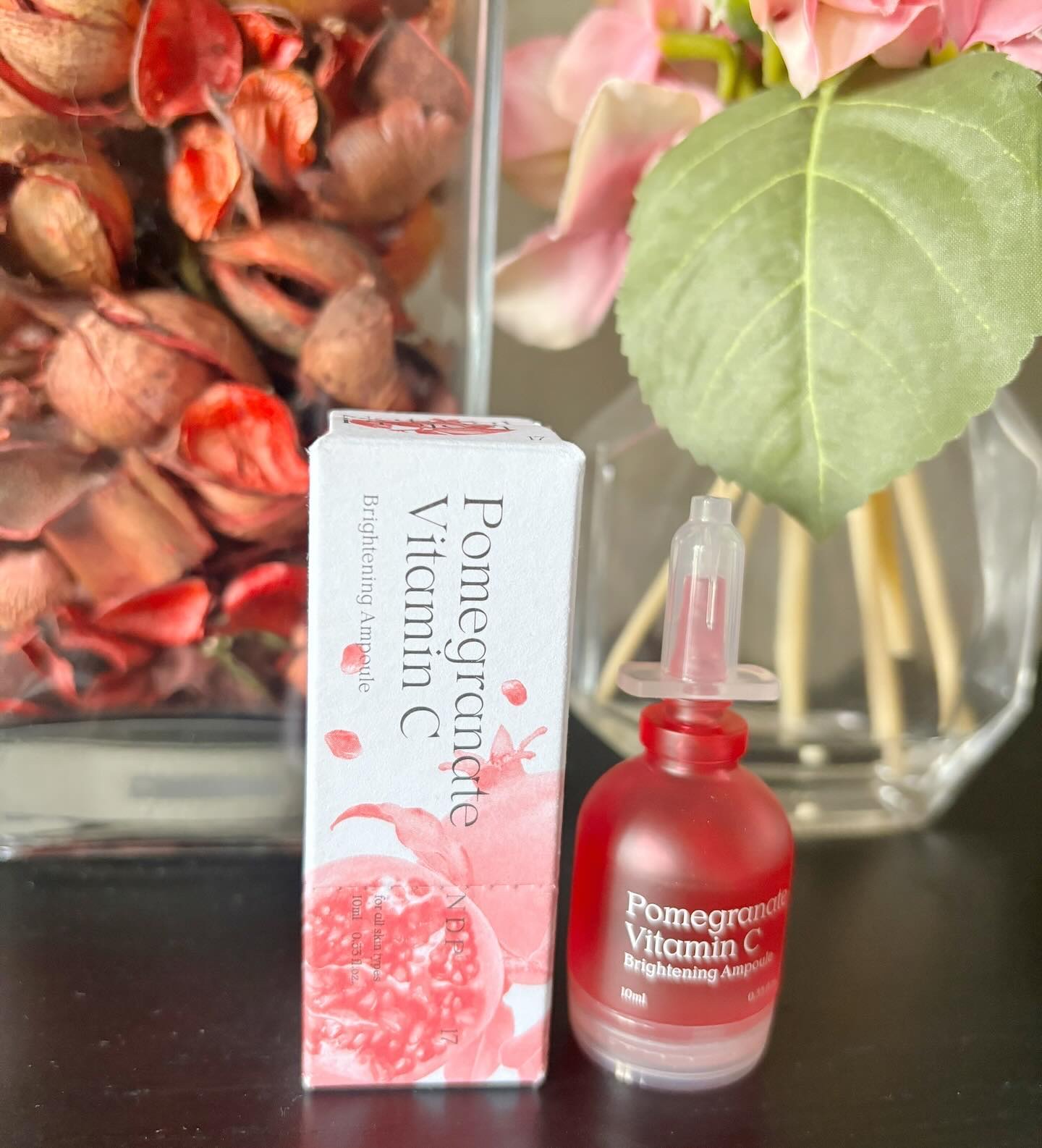 NATURAL DERMA PROJECT ザクロビタミンCブライトニングアンプルのクチコミ「自然主義のダーマブランドNDPの
ザクロビタミンCブライトニングアンプル。

ザクロエキスと高.....」（1枚目）