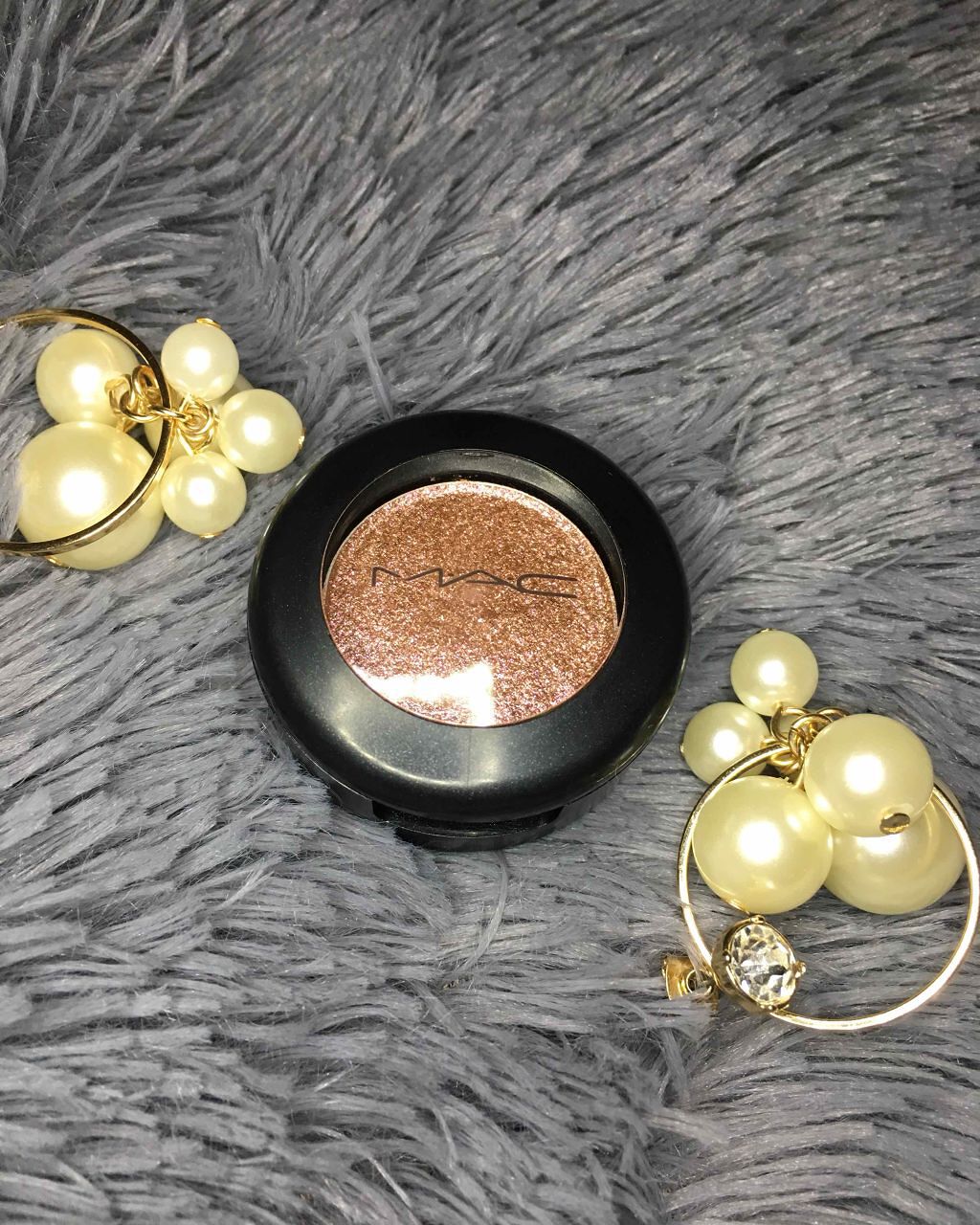 ダズルシャドウ/M・A・C/単色アイシャドウを使ったクチコミ（1枚目）