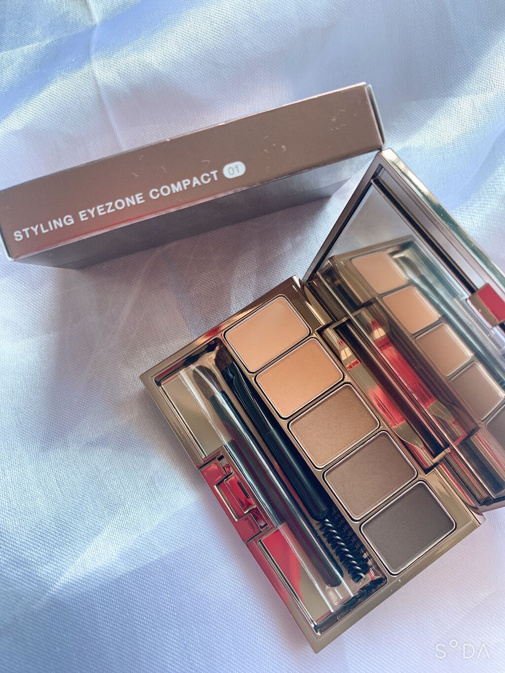 ひーちゃん on LIPS 「みんなはメイクはどこに時間かける?私はどーしても眉毛‼️..」(4枚目)