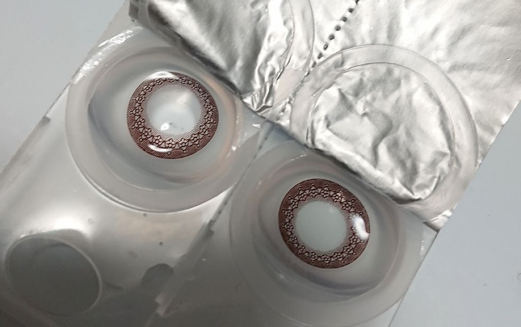 アイコフレ ワンデー UV/シード/ワンデー(1DAY)カラコンを使ったクチコミ(2枚目)