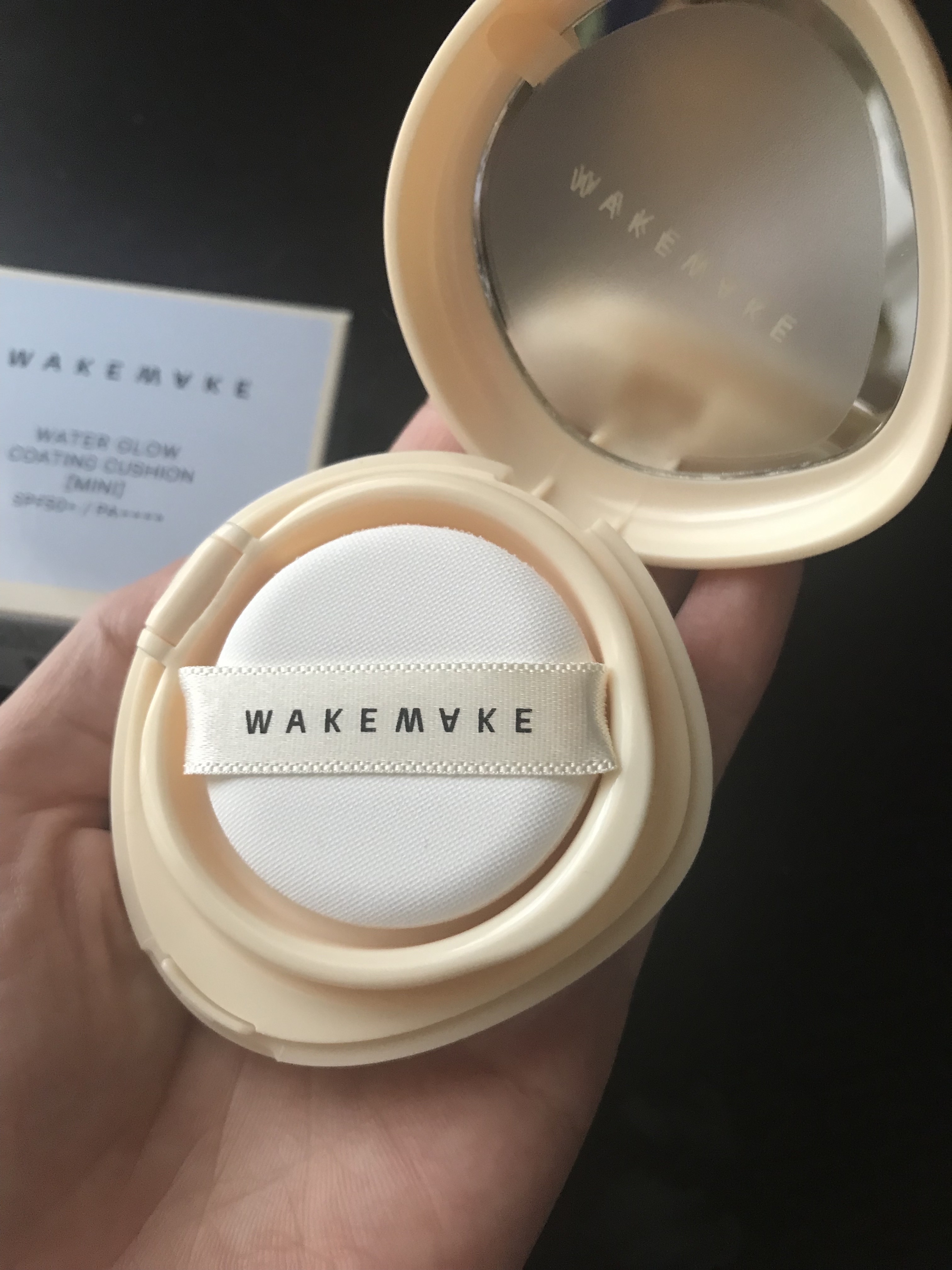 ウォーターグロウコーティングクッション/wakemake/クッションファンデーションを使ったクチコミ（2枚目）