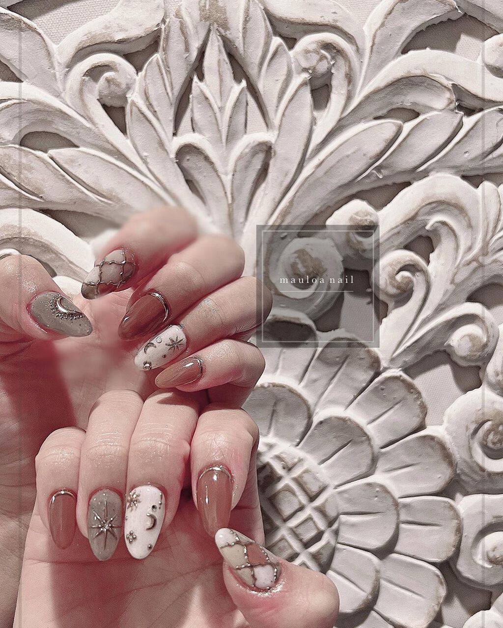 #タイル柄ネイル,#ネイル,#アートネイル,#秋ネイル,#ミラーアートネイル,#アニマルネイル,#ピンクネイル,#オータムネイル,#ジュエリーネイル,#ミラーネイル,#手書きアートネイル,#ハートネイル,#パーツネイル,#ベビーピンクネイル,#シルバーアクセネイル,#秋ネイル,#天王寺ネイルのネイルデザイン