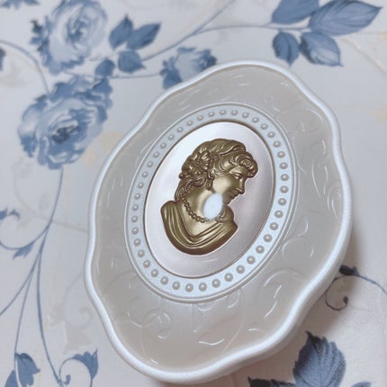 プレスト チークカラー N/レ・メルヴェイユーズ ラデュレ/パウダーチークを使ったクチコミ(1枚目)