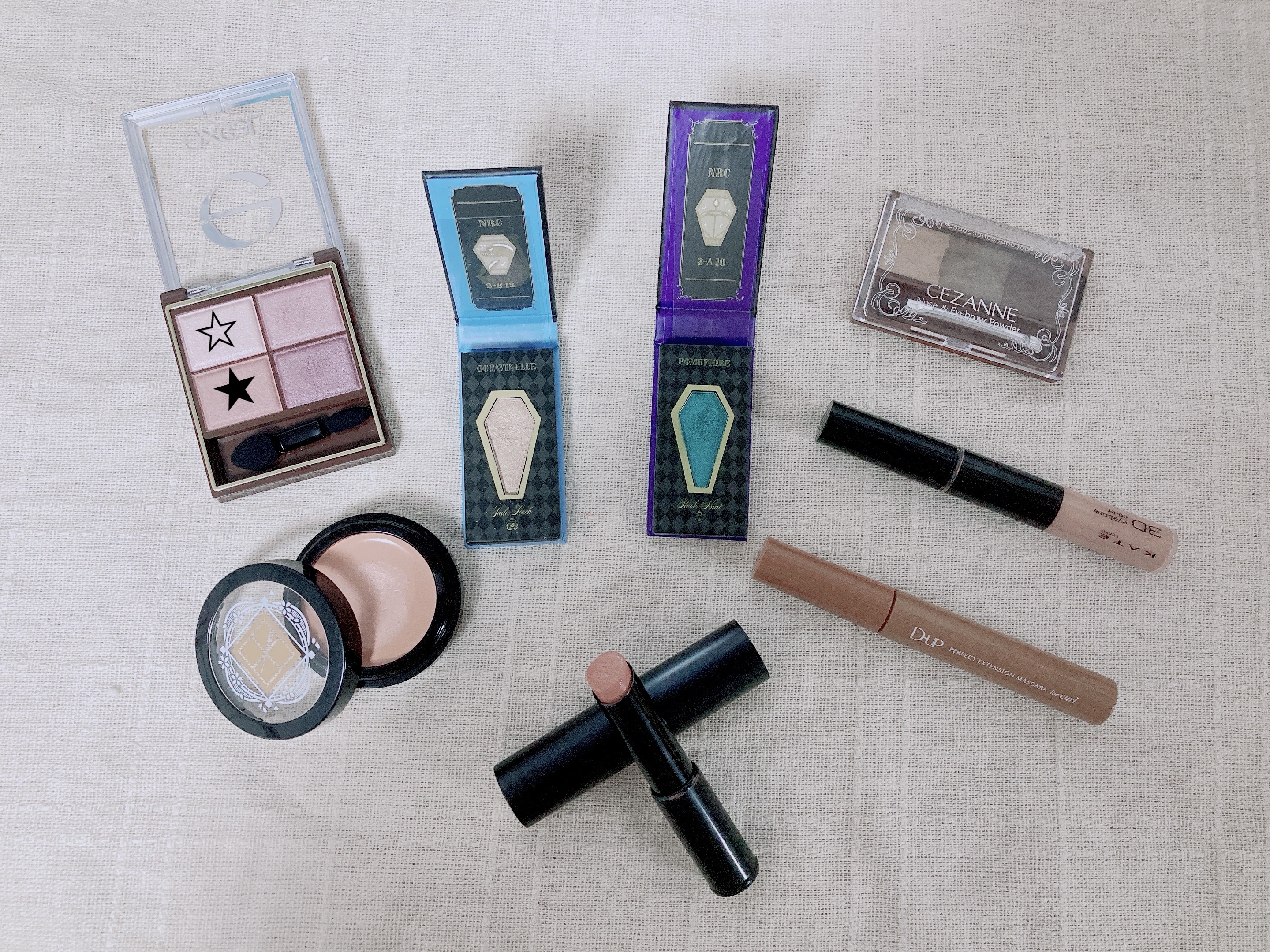 1番コフレ ディズニー ツイステッドワンダーランド/BANDAI SPIRITS/単色アイシャドウを使ったクチコミ（1枚目）