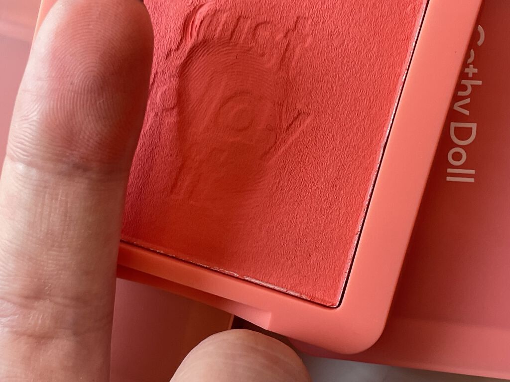 スキンフィットジェリーブラッシャー /CathyDoll/ジェル・クリームチークを使ったクチコミ（3枚目）