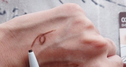 サナ ニューボーン パーフェクトアイブロウ/サナ ニューボーン/アイブロウペンシルを使ったクチコミ(4枚目)