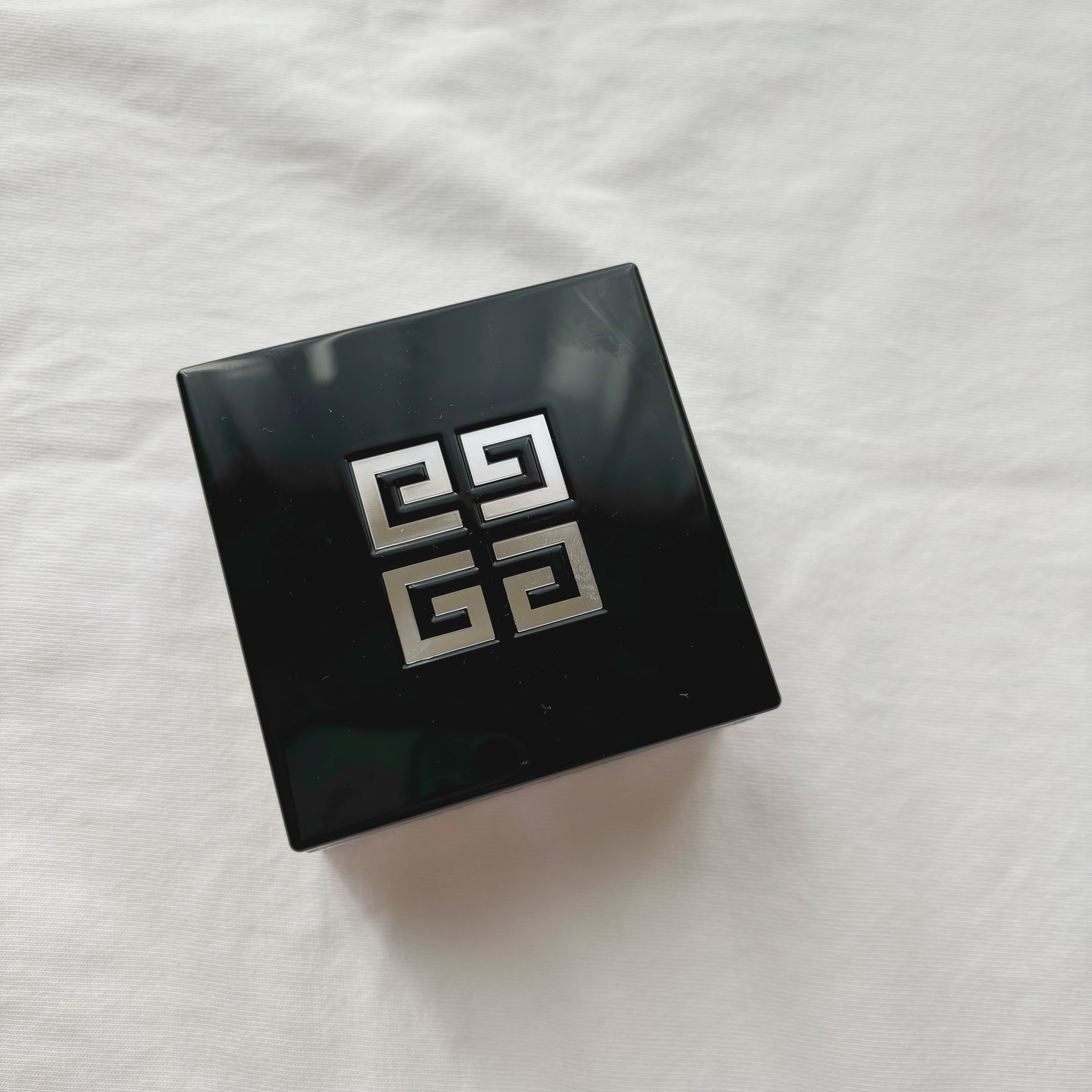 プリズム・リーブル/GIVENCHY/ルースパウダーを使ったクチコミ（2枚目）