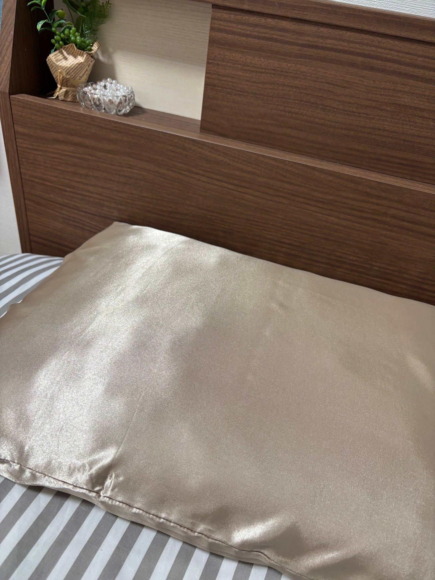 シルクの枕カバー/エアロシルク/ヘアケアグッズを使ったクチコミ(4枚目)