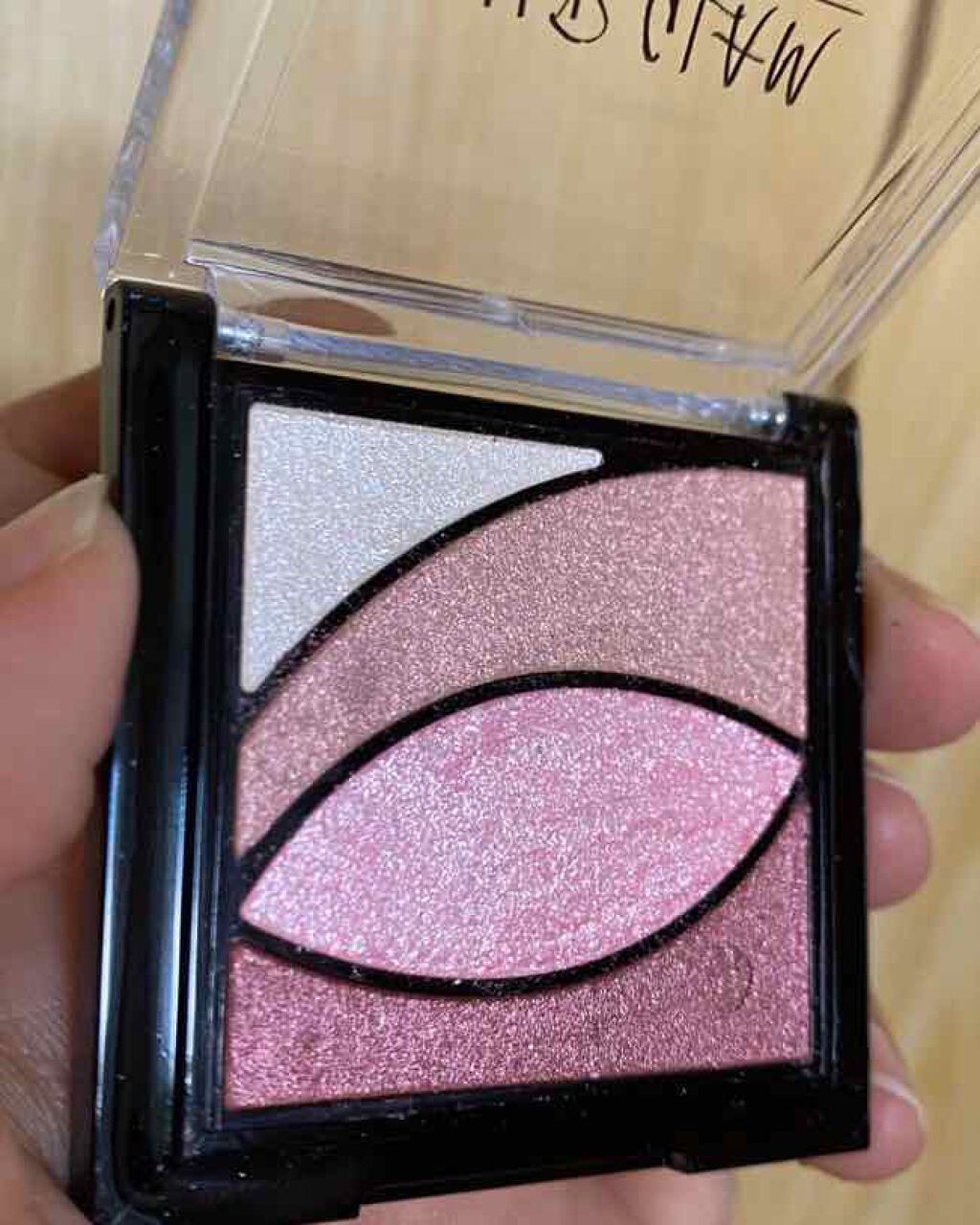 UR GLAM VELVET EYE COLOR PALETTE/U R GLAM/アイシャドウパレットを使ったクチコミ(1枚目)