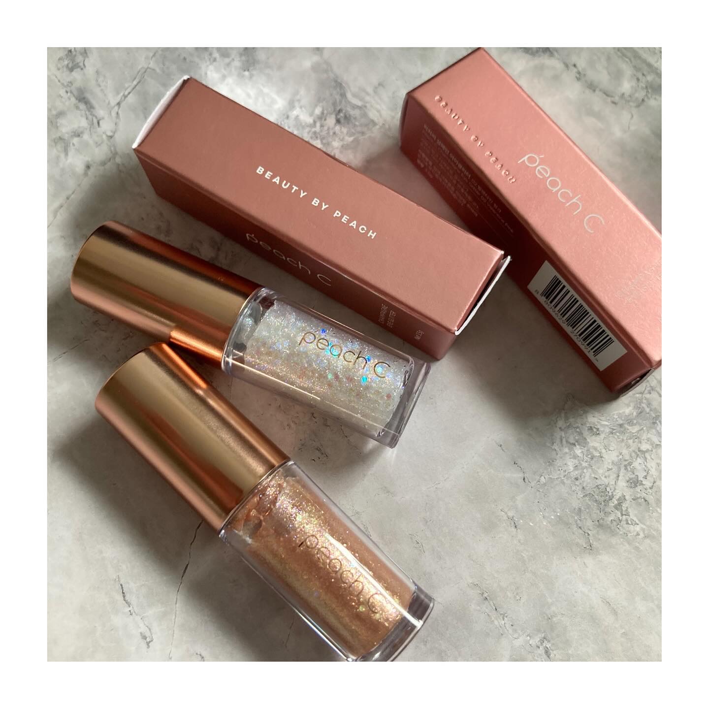 Peach C シャンパンアイグリッターのクチコミ「𖤐´-⁡
⁡
Peach C
CHAMPAGNE EYE GLITTER
内容量 : 3.5g.....」（1枚目）