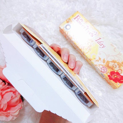 フラワーアイズ ワンデー/株式会社ビューフロンティア/ワンデー(1DAY)カラコンを使ったクチコミ(4枚目)