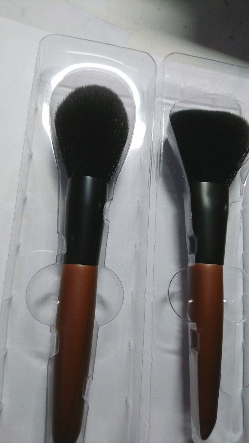 ごくふわブラシ/DAISO/メイクブラシを使ったクチコミ(3枚目)