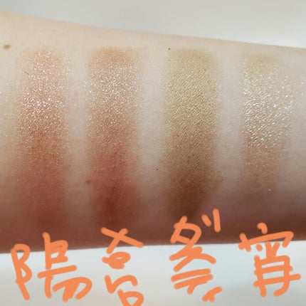 セルヴォーク ヴォランタリー アイズ/Celvoke/単色アイシャドウを使ったクチコミ(2枚目)