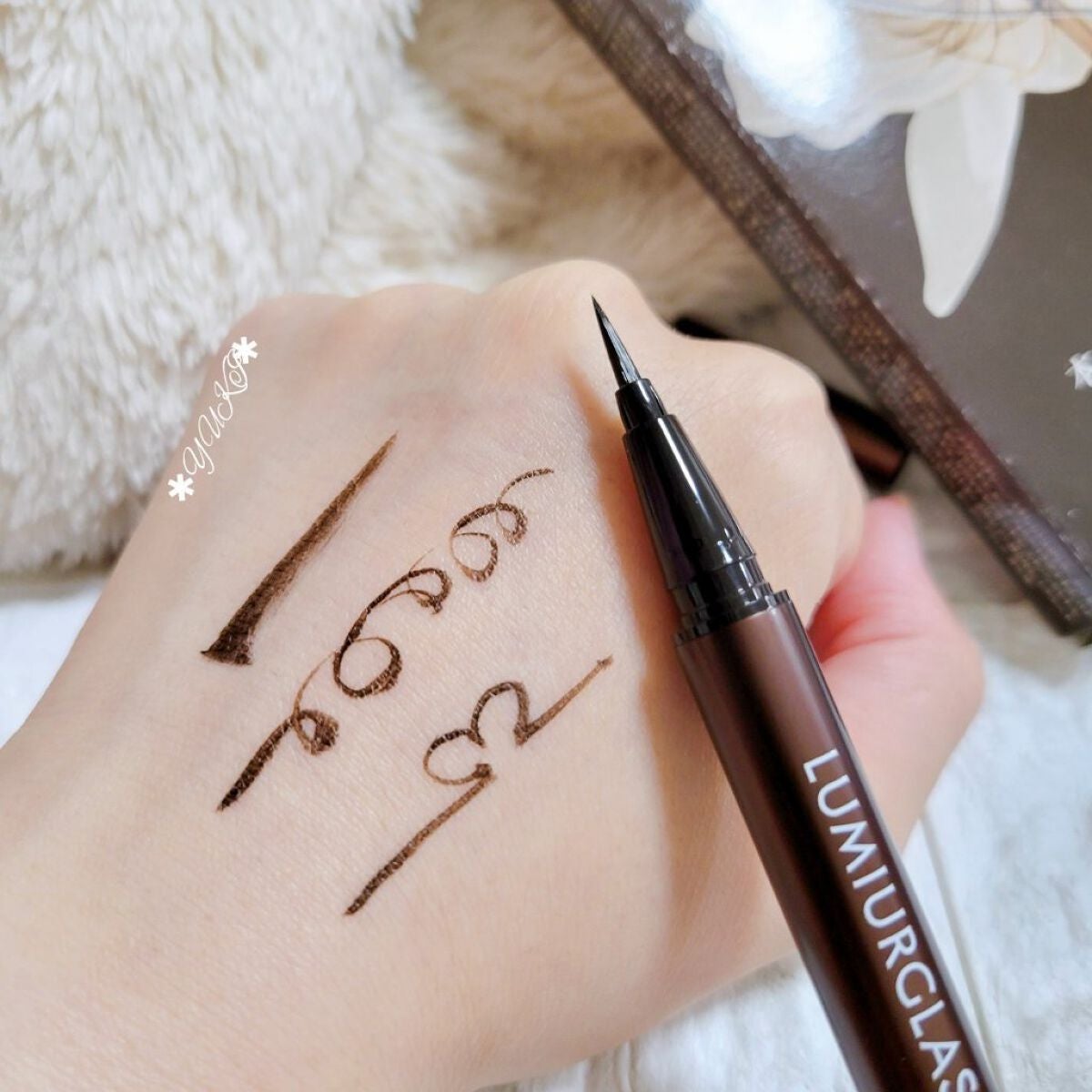 スキルレスライナー/LUMIURGLAS/リキッドアイライナーを使ったクチコミ(8枚目)