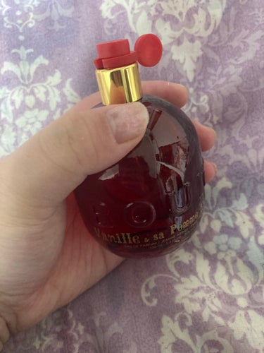 ジャンヌ・アルテス ブンブン バニラアップル オードパルファムのクチコミ「世界で一番好きな香水。
甘くて幸せな香りがします✨
りんご飴やカラメル、わたがしの香りがします.....」（3枚目）