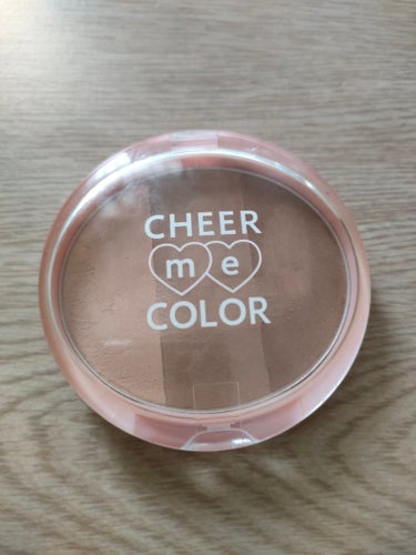 セリア CHEER me COLOR シェーディングパウダーのクチコミ「本当はキレイアンドコーのシェーディング欲しかったんですけど、近場にないので似たようなものをセリ.....」（1枚目）