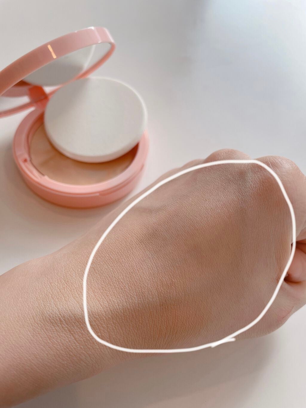 スキンフィットヌードマットパウダーパクト/CathyDoll/プレストパウダーを使ったクチコミ(3枚目)