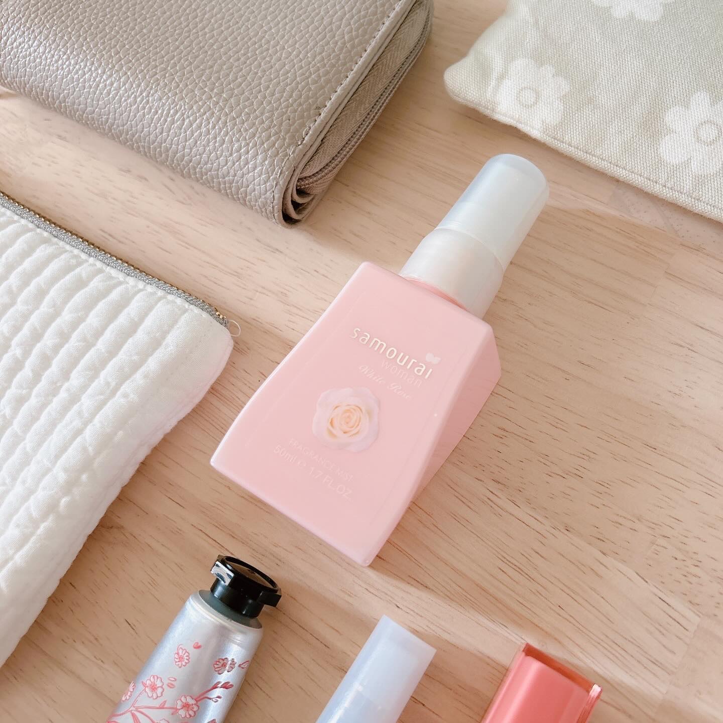 ホワイトローズ フレグランスミスト ミニ 50ml/サムライウーマン/香水(レディース)を使ったクチコミ（1枚目）